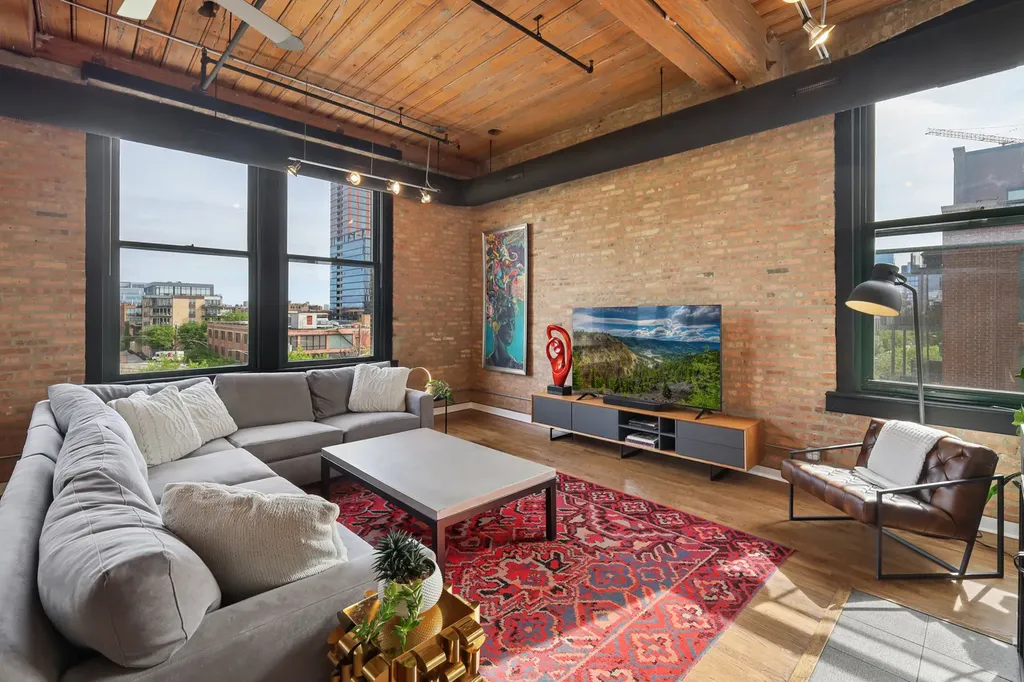 1327 West Washington Boulevard Chicago IL 60607