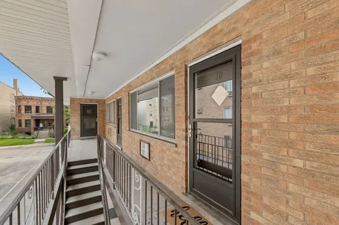 938 Ontario Street Oak Park IL 60302
