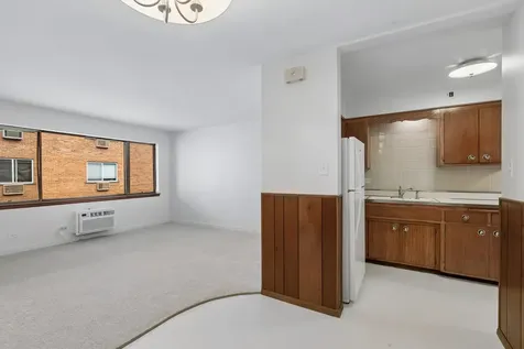 938 Ontario Street Oak Park IL 60302