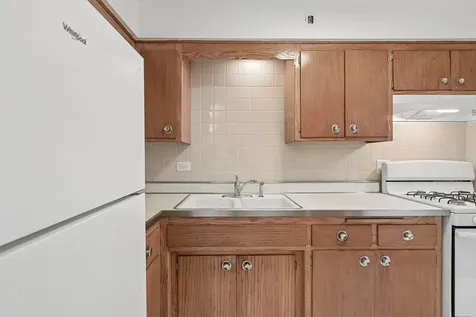 938 Ontario Street Oak Park IL 60302