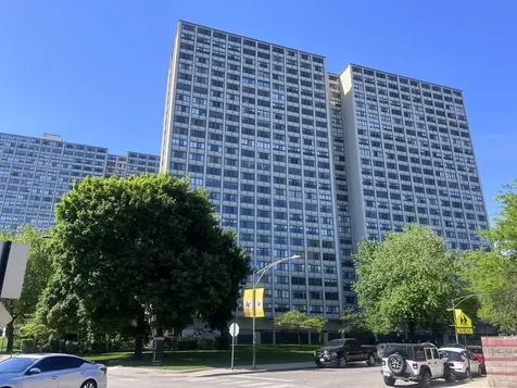 4800 South Lake Park Avenue Chicago IL 60615
