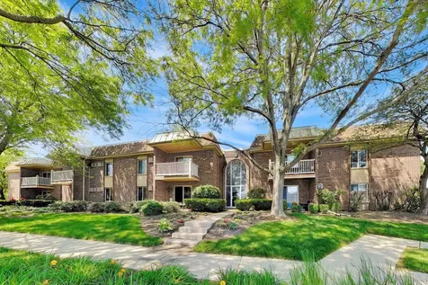 906 West Alleghany Drive Arlington Heights IL 60004