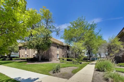 906 West Alleghany Drive Arlington Heights IL 60004