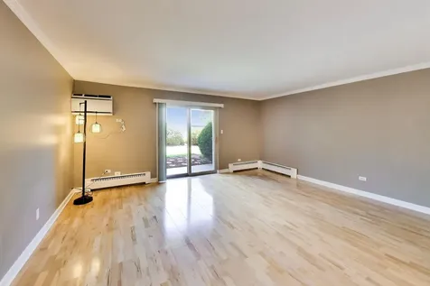 906 West Alleghany Drive Arlington Heights IL 60004