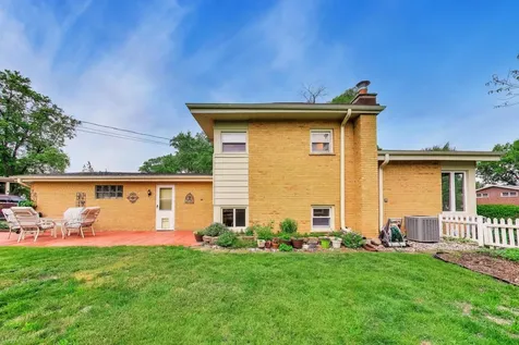 1501 East Fremont Street Arlington Heights IL 60004