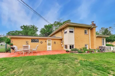 1501 East Fremont Street Arlington Heights IL 60004