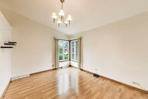 1501 East Fremont Street Arlington Heights IL 60004