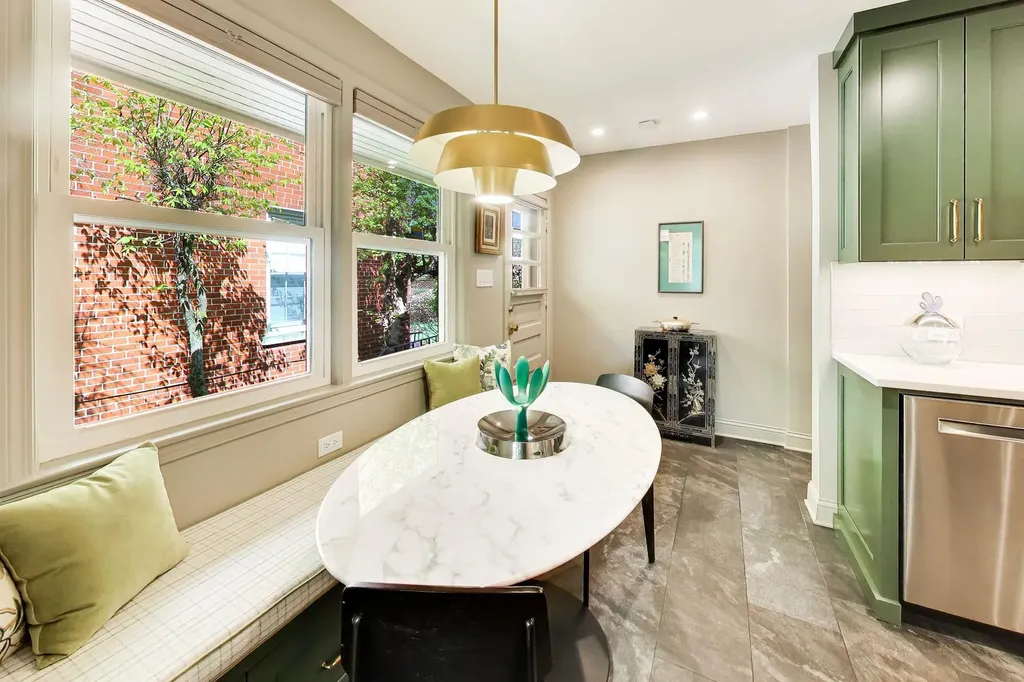 2646 West Birchwood Avenue Chicago IL 60645