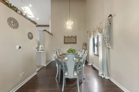 9040 Frances Lane Orland Park IL 60462