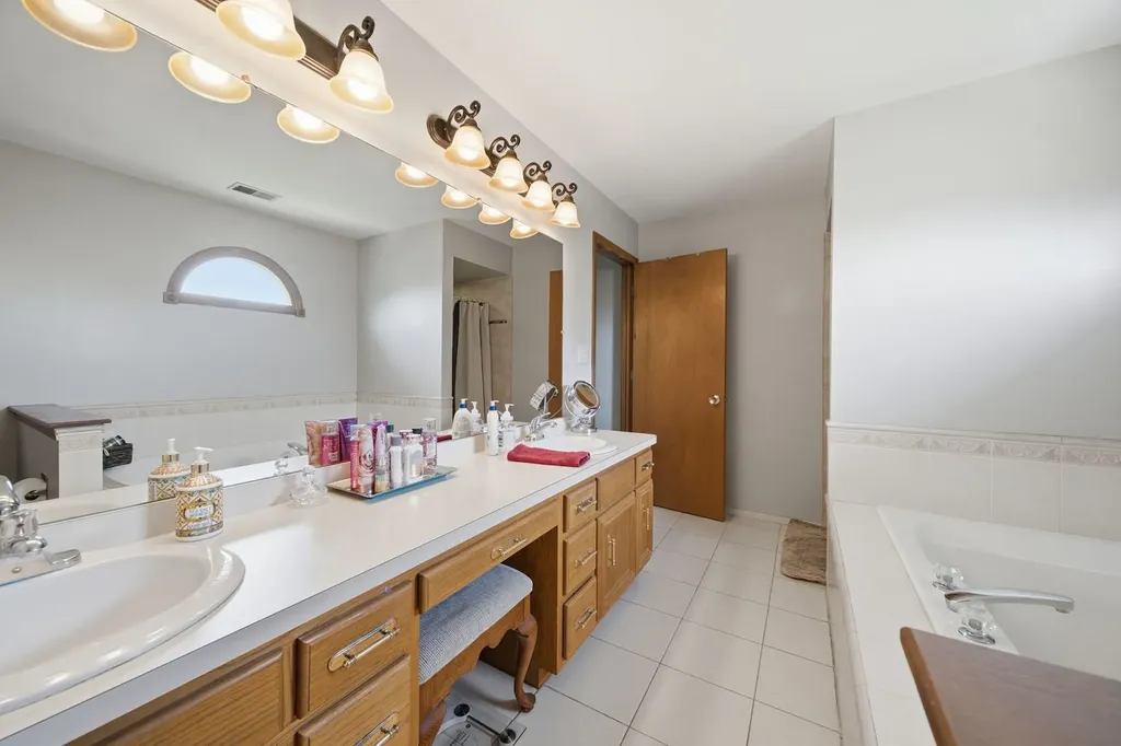 1024 Kylemore Court Lockport IL 60441