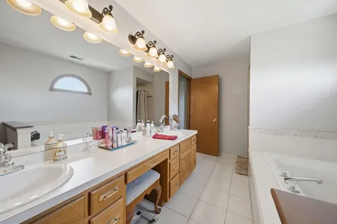 1024 Kylemore Court Lockport IL 60441