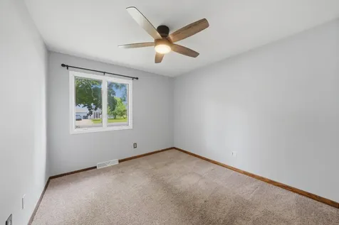 324 Boulder Hill Pass Oswego IL 60543
