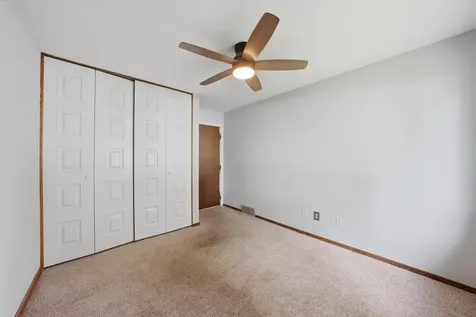 324 Boulder Hill Pass Oswego IL 60543