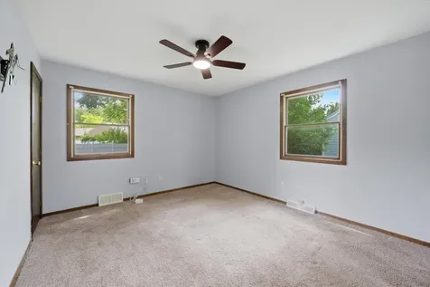 324 Boulder Hill Pass Oswego IL 60543
