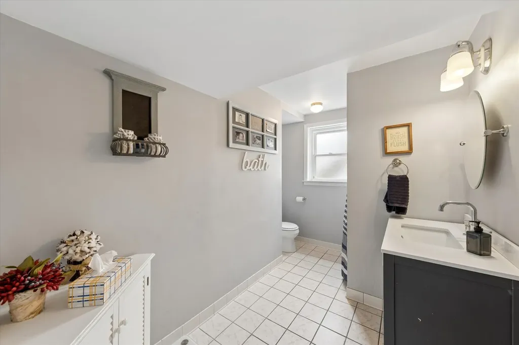 7329 Richmond Avenue Darien IL 60561