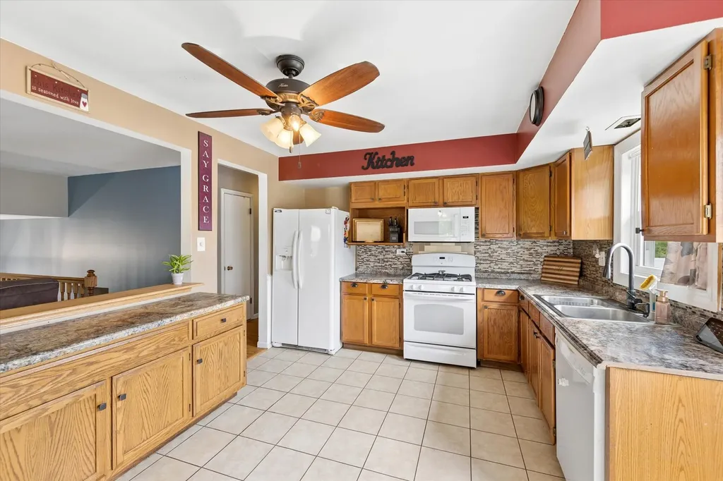 7329 Richmond Avenue Darien IL 60561