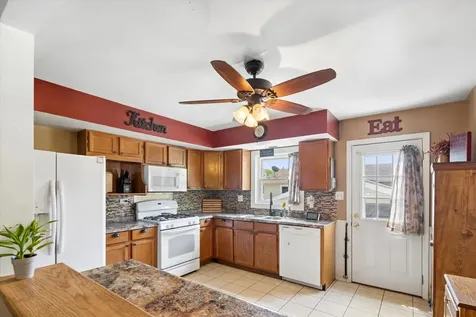 7329 Richmond Avenue Darien IL 60561