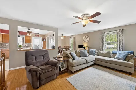 7329 Richmond Avenue Darien IL 60561