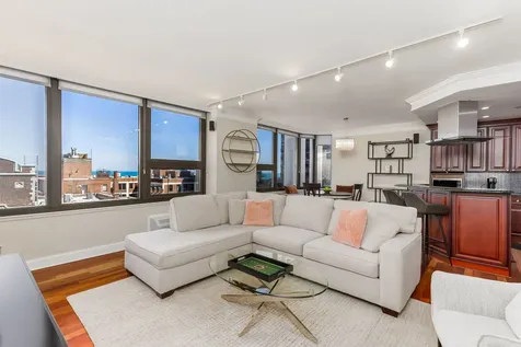 221 East Walton Place Chicago IL 60611