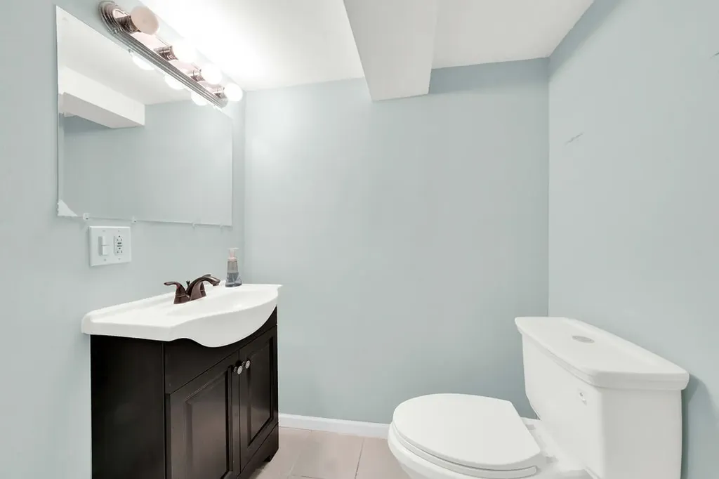 7234 South Ridgeway Avenue Chicago IL 60629