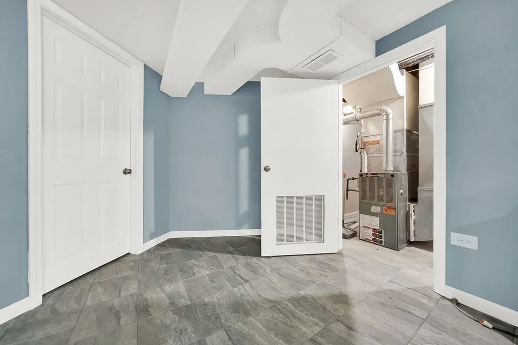 7234 South Ridgeway Avenue Chicago IL 60629