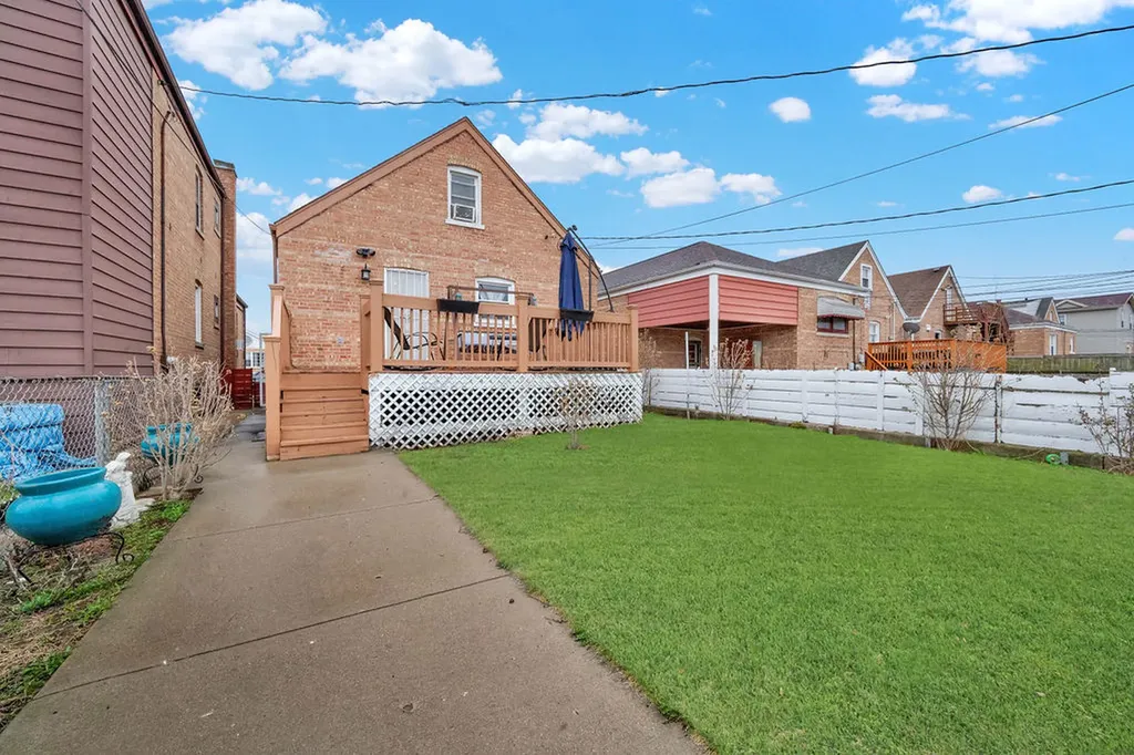 7234 South Ridgeway Avenue Chicago IL 60629