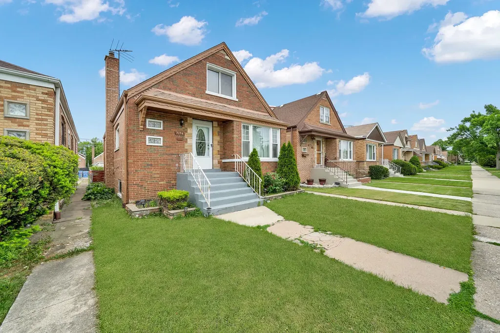 7234 South Ridgeway Avenue Chicago IL 60629