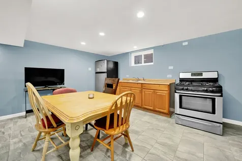 7234 South Ridgeway Avenue Chicago IL 60629