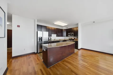 33 West Ontario Street Chicago IL 60654