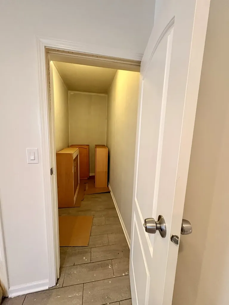 8451 South May Street Chicago IL 60620