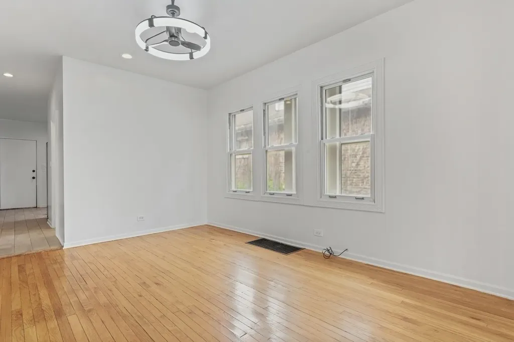 8451 South May Street Chicago IL 60620
