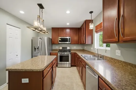 843 Brahms Road Volo IL 60073