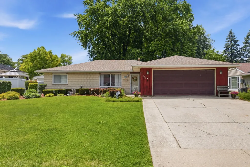 1410 Austin Avenue Aurora IL 60505