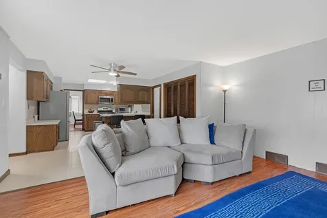 11020 Raleigh Street Westchester IL 60154