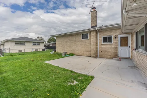 11020 Raleigh Street Westchester IL 60154