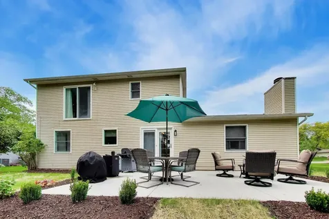 904 South Raven Road Shorewood IL 60404