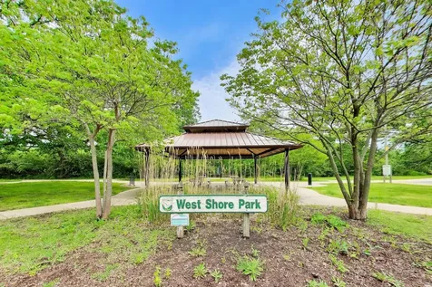 904 South Raven Road Shorewood IL 60404