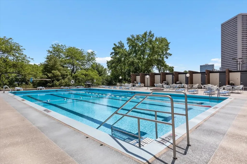 5455 North Sheridan Road Chicago IL 60640