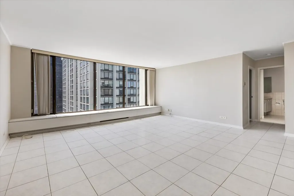 5455 North Sheridan Road Chicago IL 60640