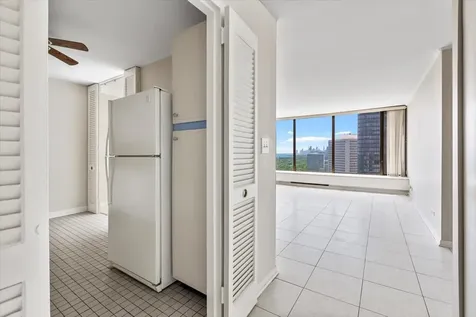 5455 North Sheridan Road Chicago IL 60640