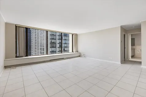 5455 North Sheridan Road Chicago IL 60640