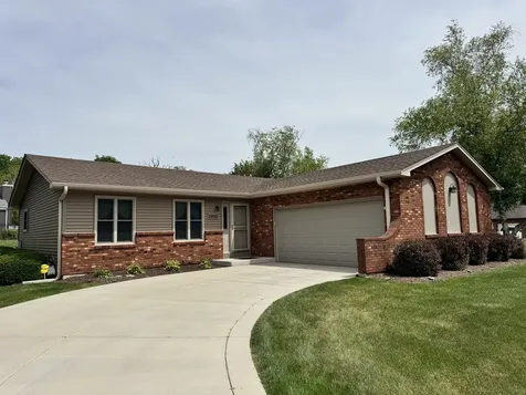 1900 Powder River Path Elgin IL 60123