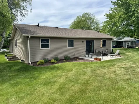 1900 Powder River Path Elgin IL 60123