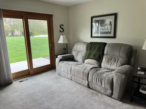 1900 Powder River Path Elgin IL 60123