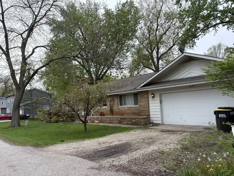 337 Maplewood Drive Lakemoor IL 60051