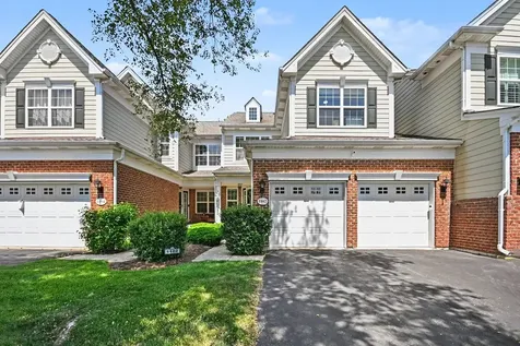 1102 Iron Horse Court Elgin IL 60124