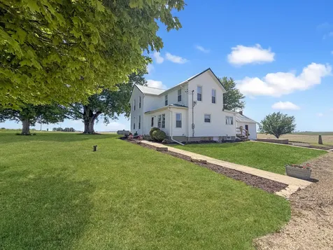 15331 West Harper Road Forreston IL 61030