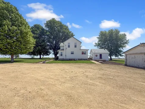 15331 West Harper Road Forreston IL 61030