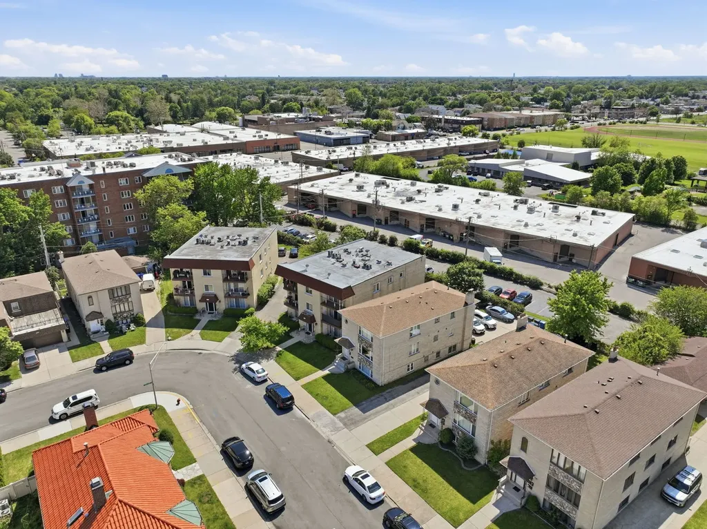 4100 North Neenah Avenue Chicago IL 60634