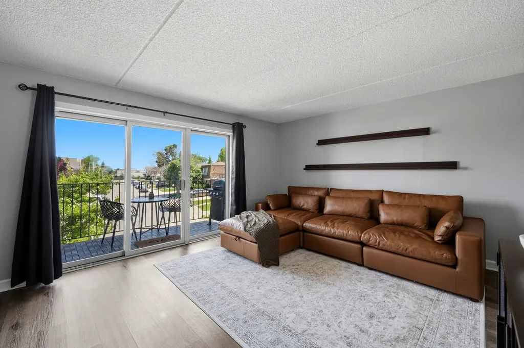 4100 North Neenah Avenue Chicago IL 60634